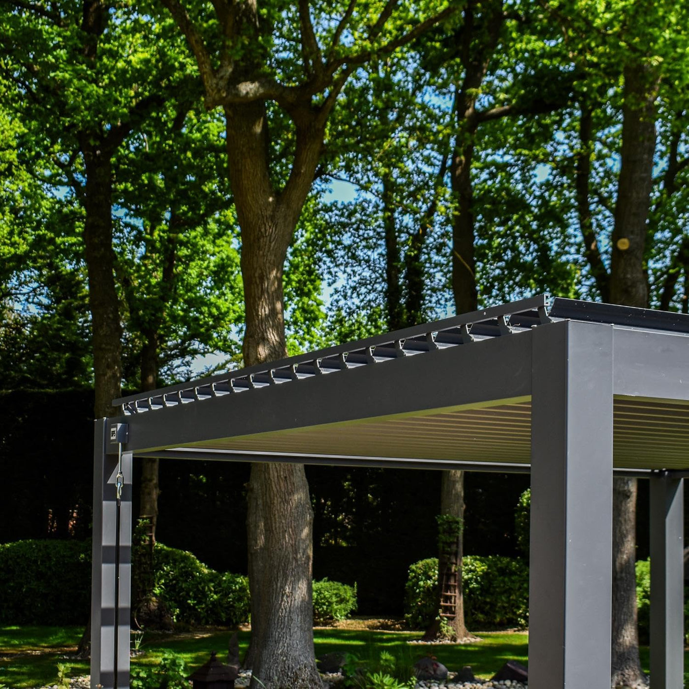 BPS Grand Full Aluminium Pergola – 100% Powder Coated | Weatherproof | 120Mm Posts | Double Louvres | Integrated Drainage | Easy Assembly (3 X 3)